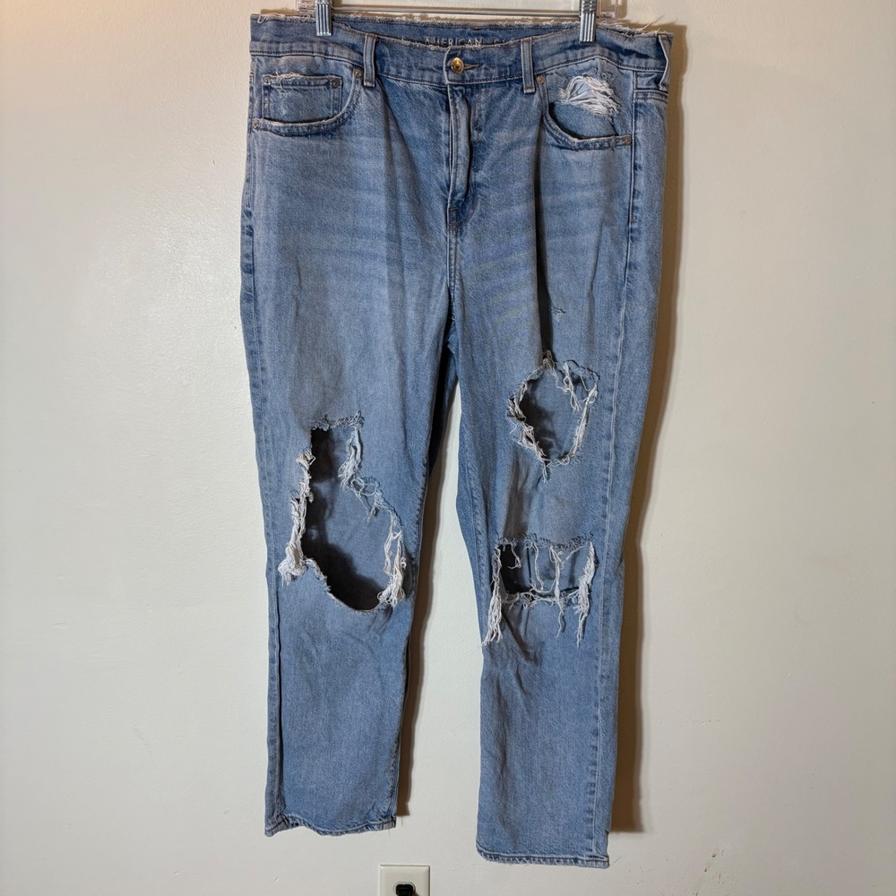 American‎ Eagle 90s Straight Jeans Womens 16 Light Wash Distressed Blue